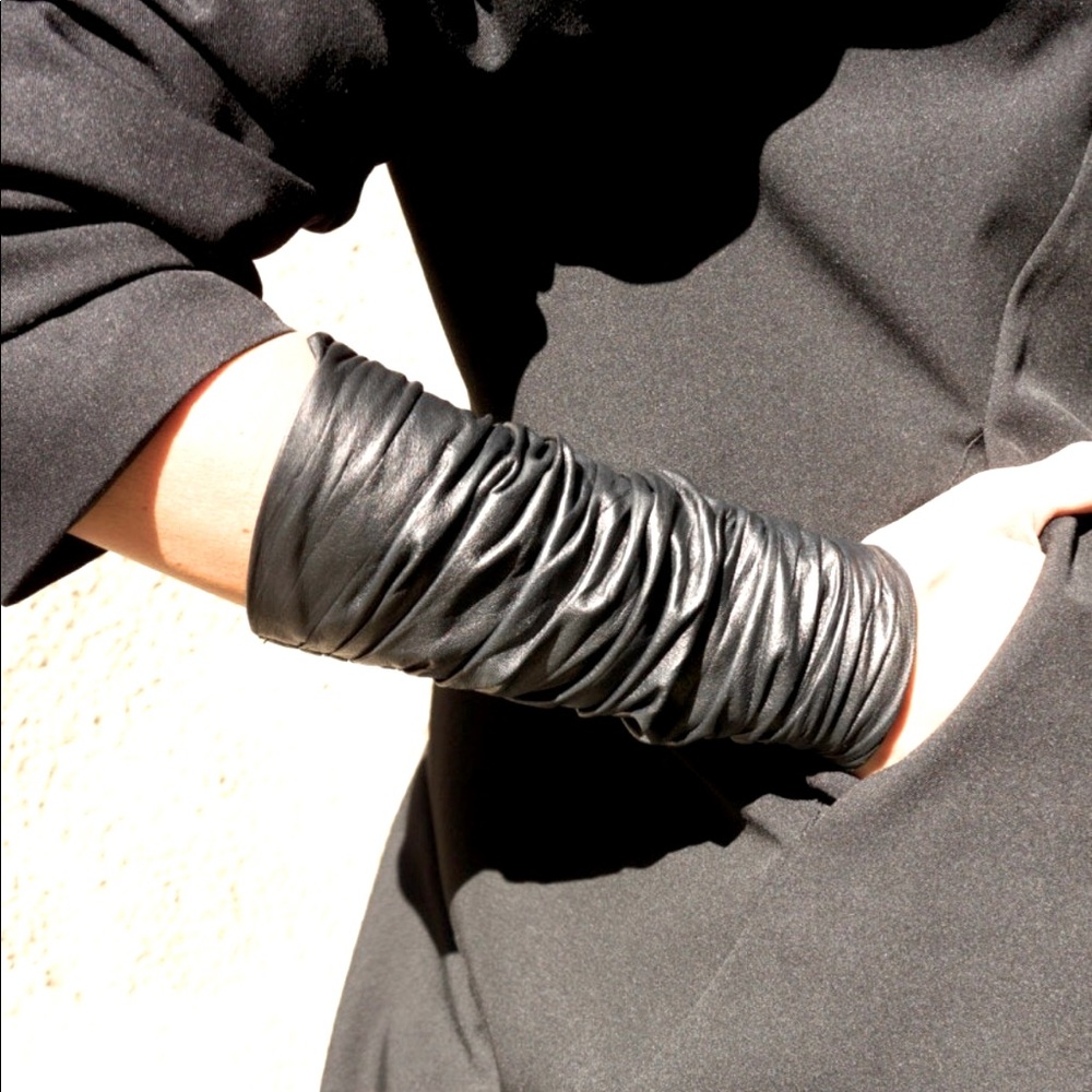 Aakasha Leather Cuff